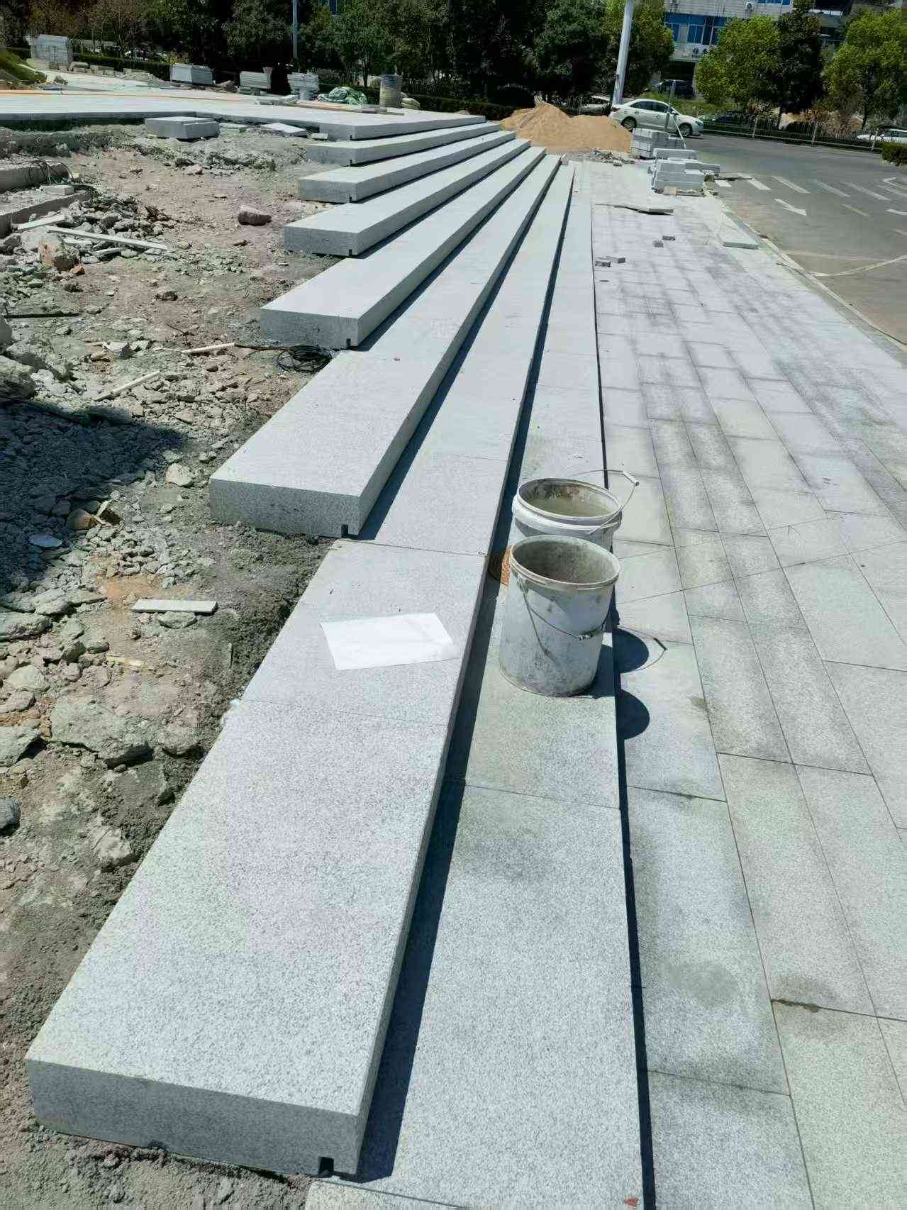 许昌 芝麻白整石台阶，施工现场